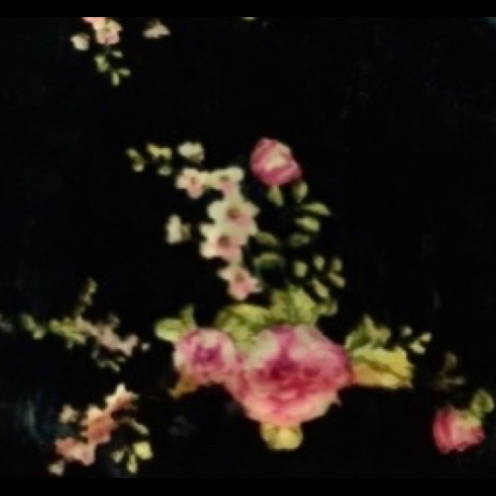 Victoria’s Secret Velvet Cami - Picture 2 of 3